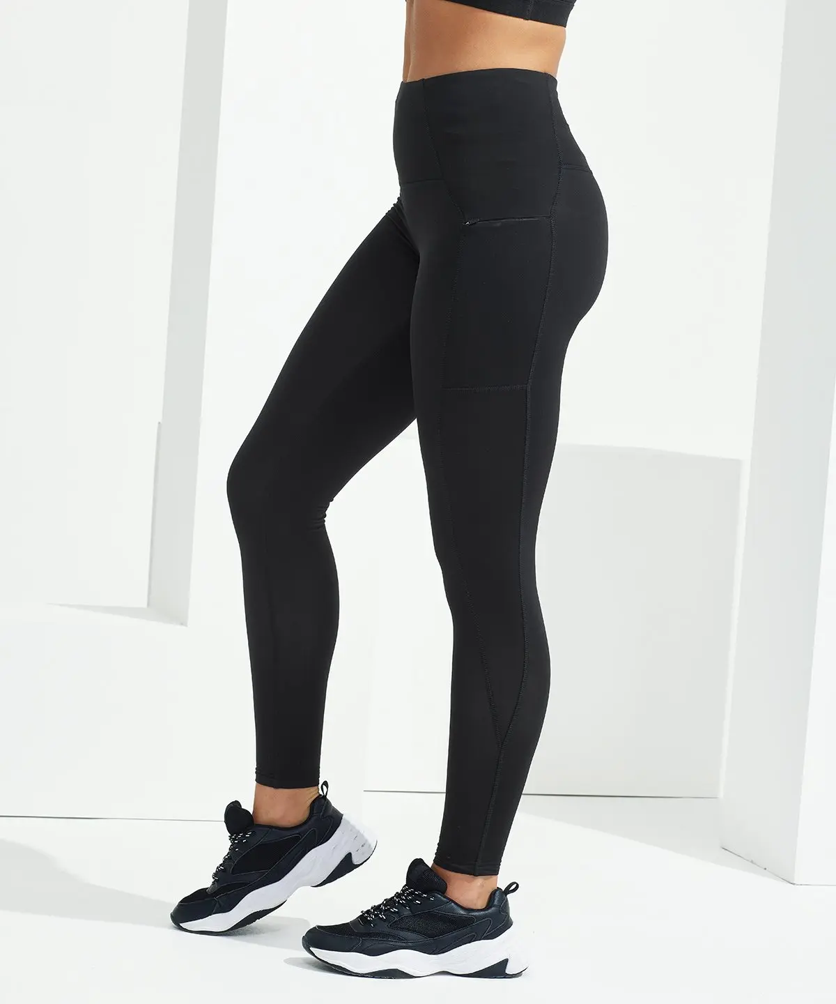 Women’s outdoor leggings